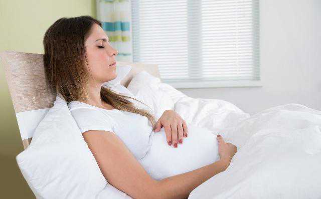 南京失独供卵生子费用与男方生育津贴解析